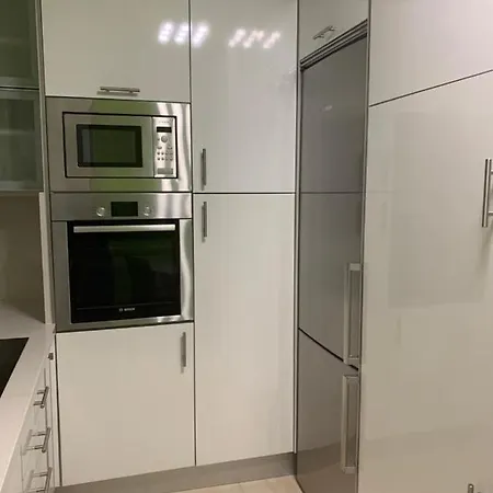 Benito Perez Armas 33 Apartamento *